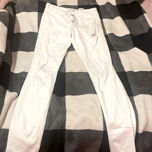 White ripped skinny jeans from hollister
